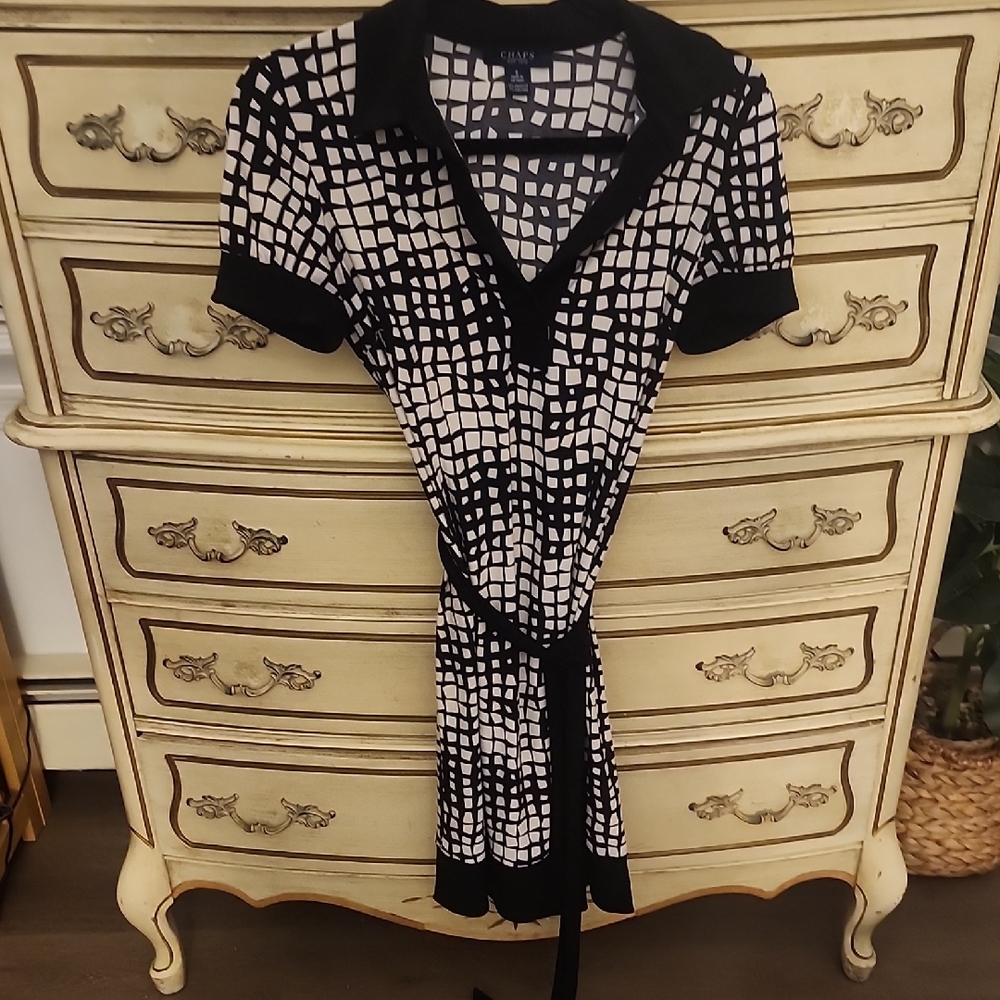 Chaps Black and White Geometric Pattern Dress
